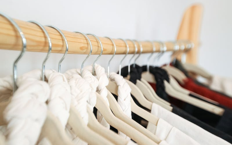 A Capsule Wardrobe for Simple Fashion and Sophisticated Style